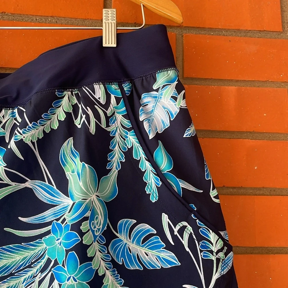 LAND'S END Women's Navy Turquoise Floral Swim  Shorts  Size 18 - Picture 2 of 5
